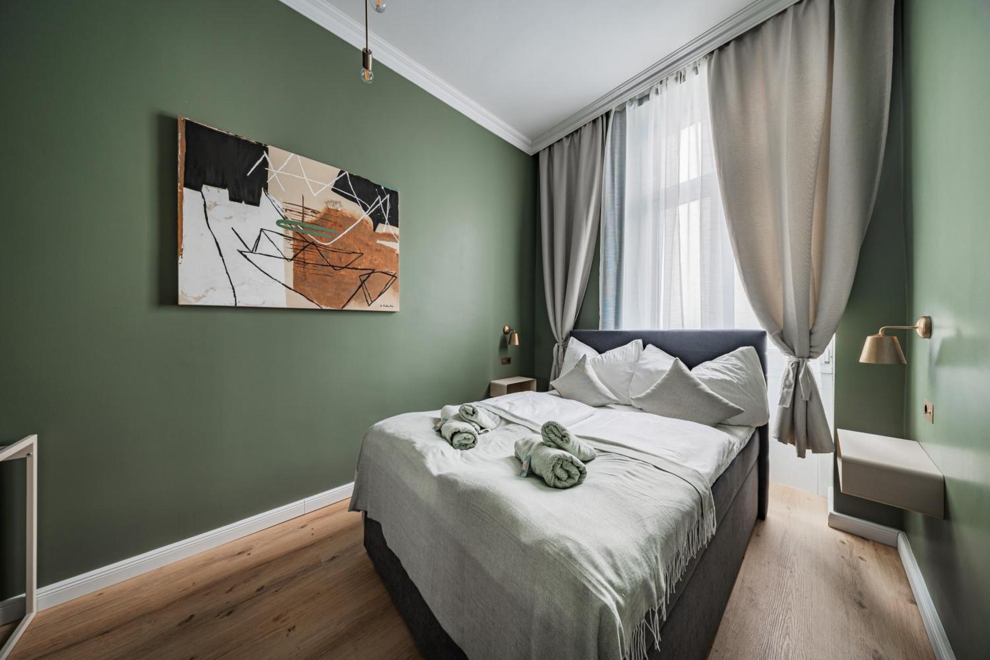Home1 - District Twelve Boutique * Viena